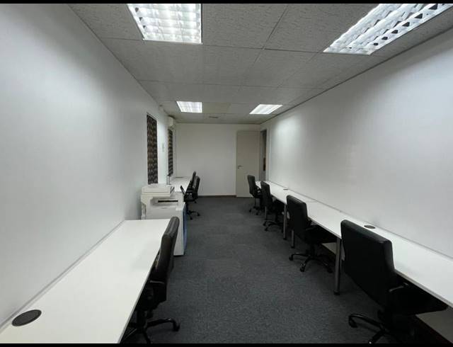 INDUSTRIAL PROPERTY TO RENT IN ELDORAIGNE